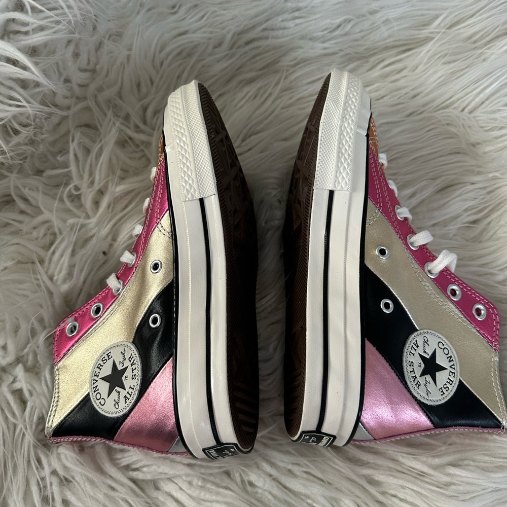 Converse Chuck 70 Hi 'Metallic Rainbow' 565866C ladies size‎ 7 NEW - Picture 3 of 10